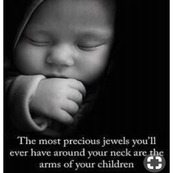 Meet your Posher, Paula - Picture 2 of 5